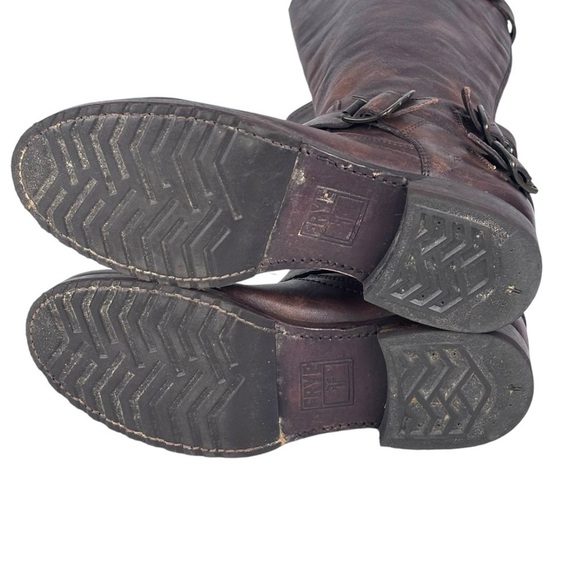 FRYE VERONICA BROWN DISTRESSED TALL MOTO EQUESTRIAN STYLE BACK ZIP LEATHER BOOTS - Picture 5 of 14